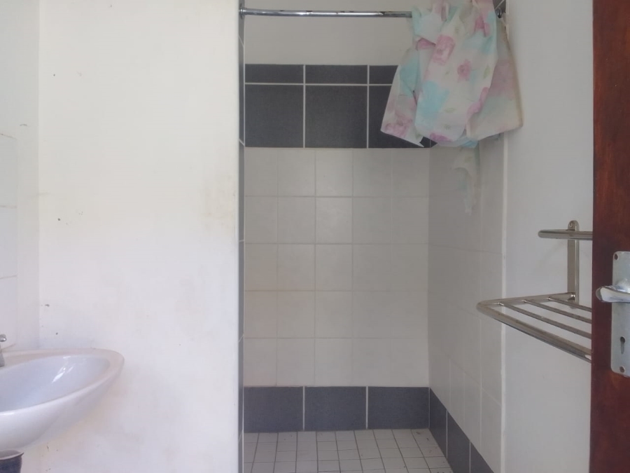 To Let 4 Bedroom Property for Rent in Nahoon Eastern Cape